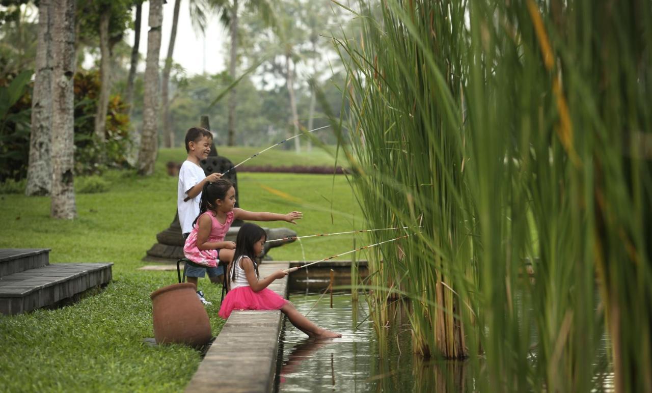 Hyatt Regency Yogyakarta Hotel Sleman  Exterior photo Fishing at the resort
