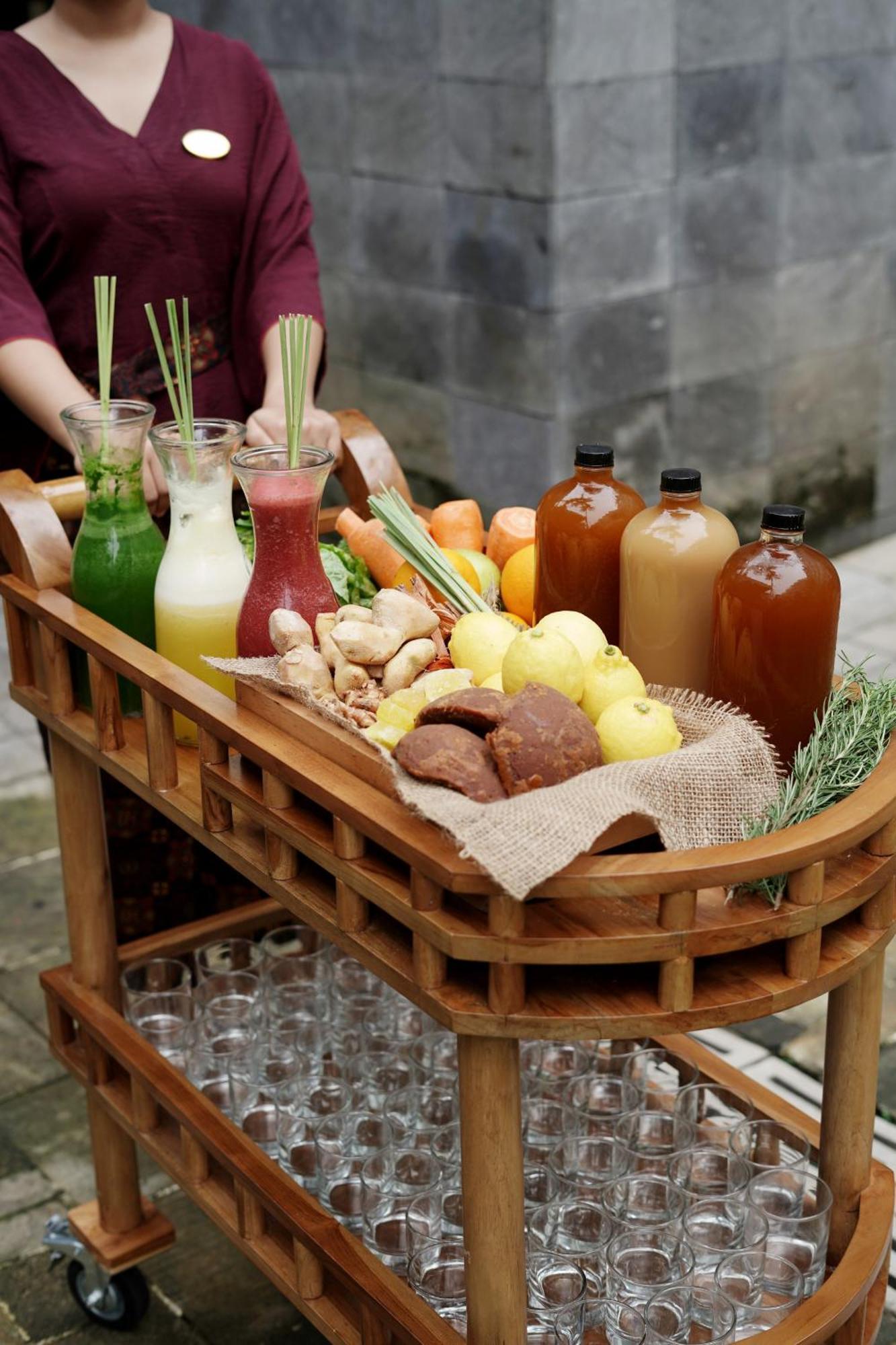 Hyatt Regency Yogyakarta Hotel Sleman  Exterior photo A selection of fruit and vegetable juices