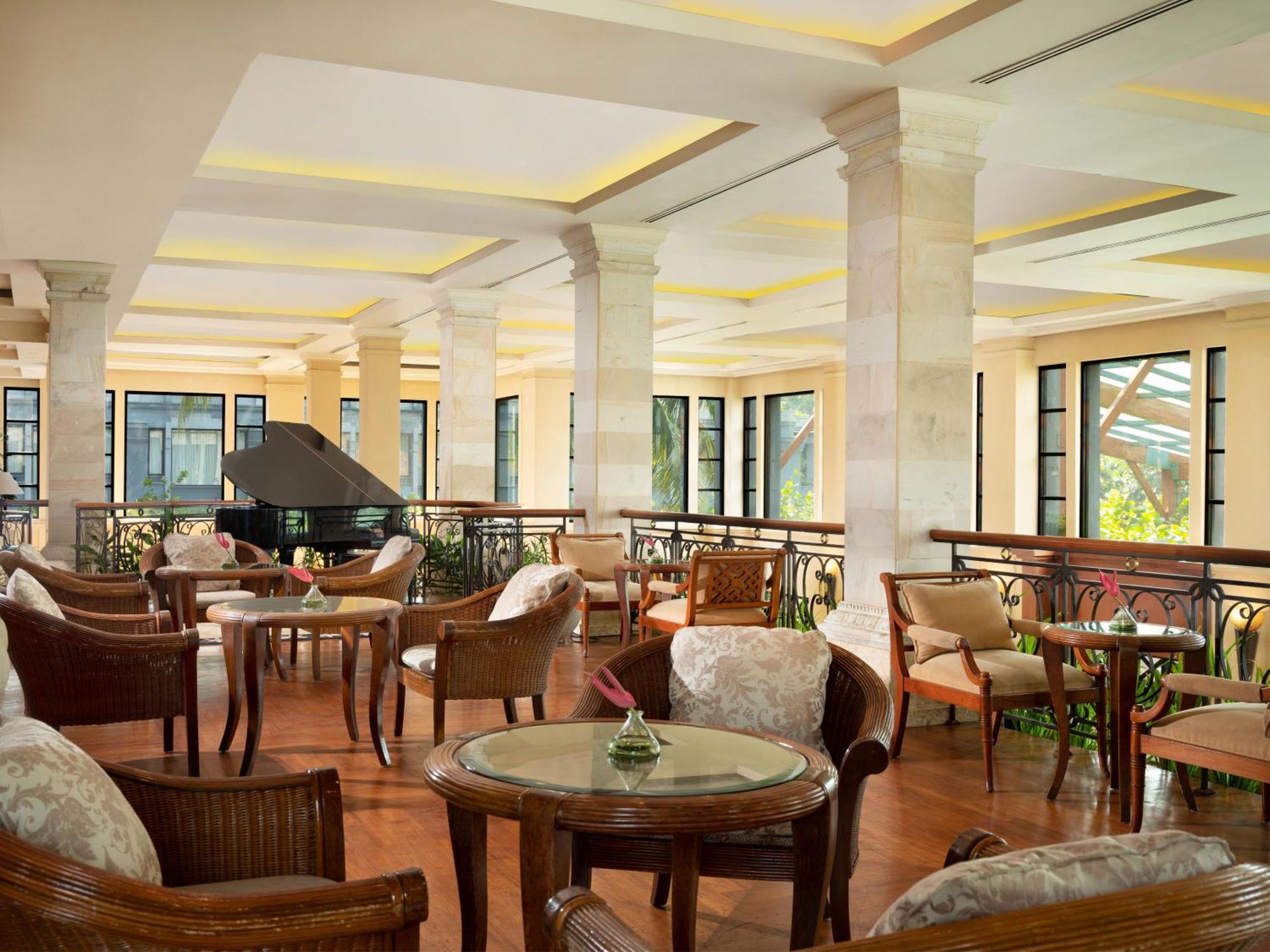 Hyatt Regency Yogyakarta Hotel Sleman  Exterior photo The lobby